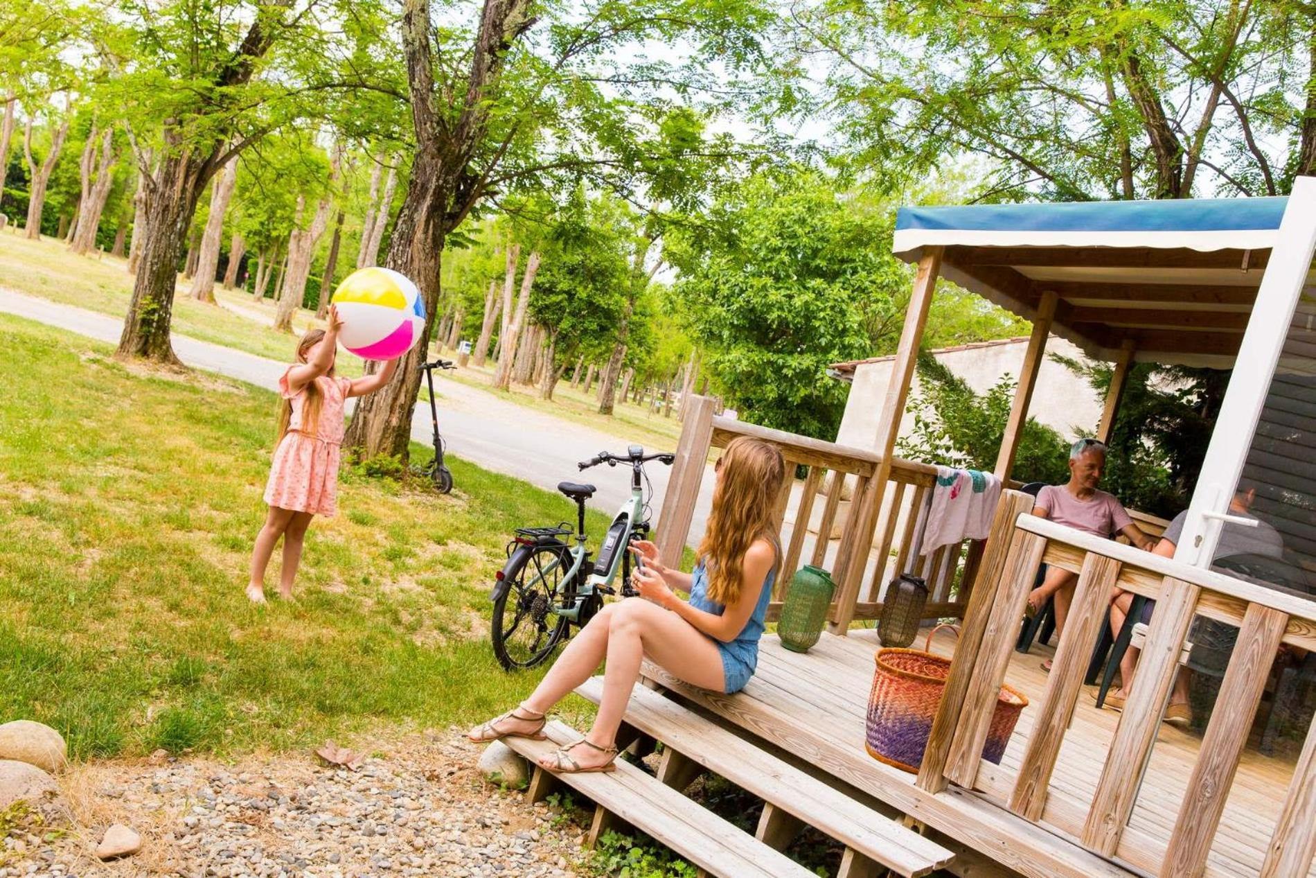 Camping La Chapouliere Ruoms Exteriör bild