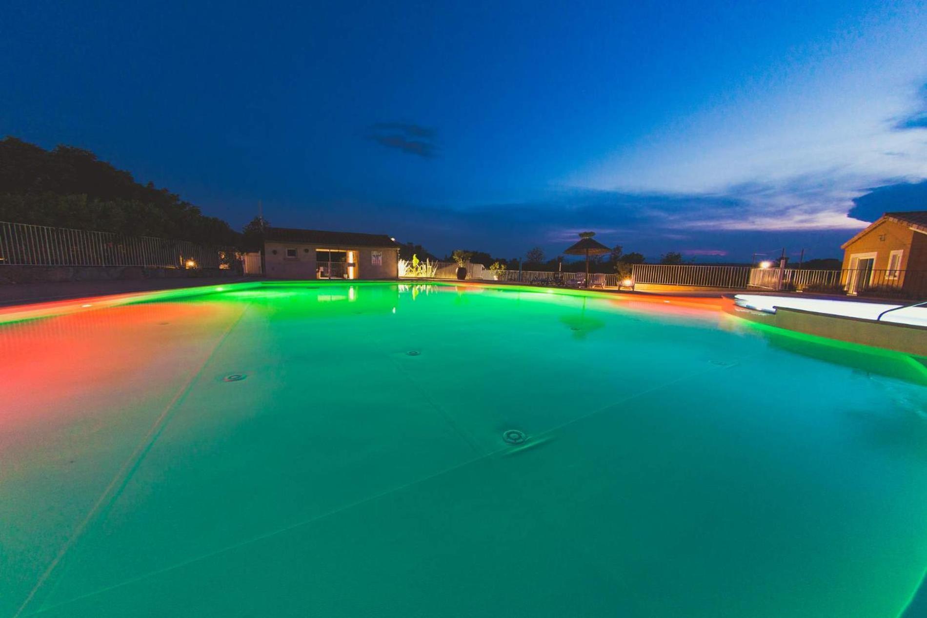 Camping La Chapouliere Ruoms Exteriör bild